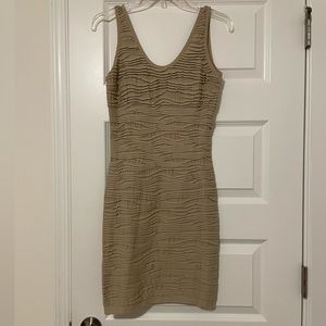 2 Red Hearts❤️❤️Taupe Fitted “Body Hugging Pleated Stretch Dress is Gorgeous